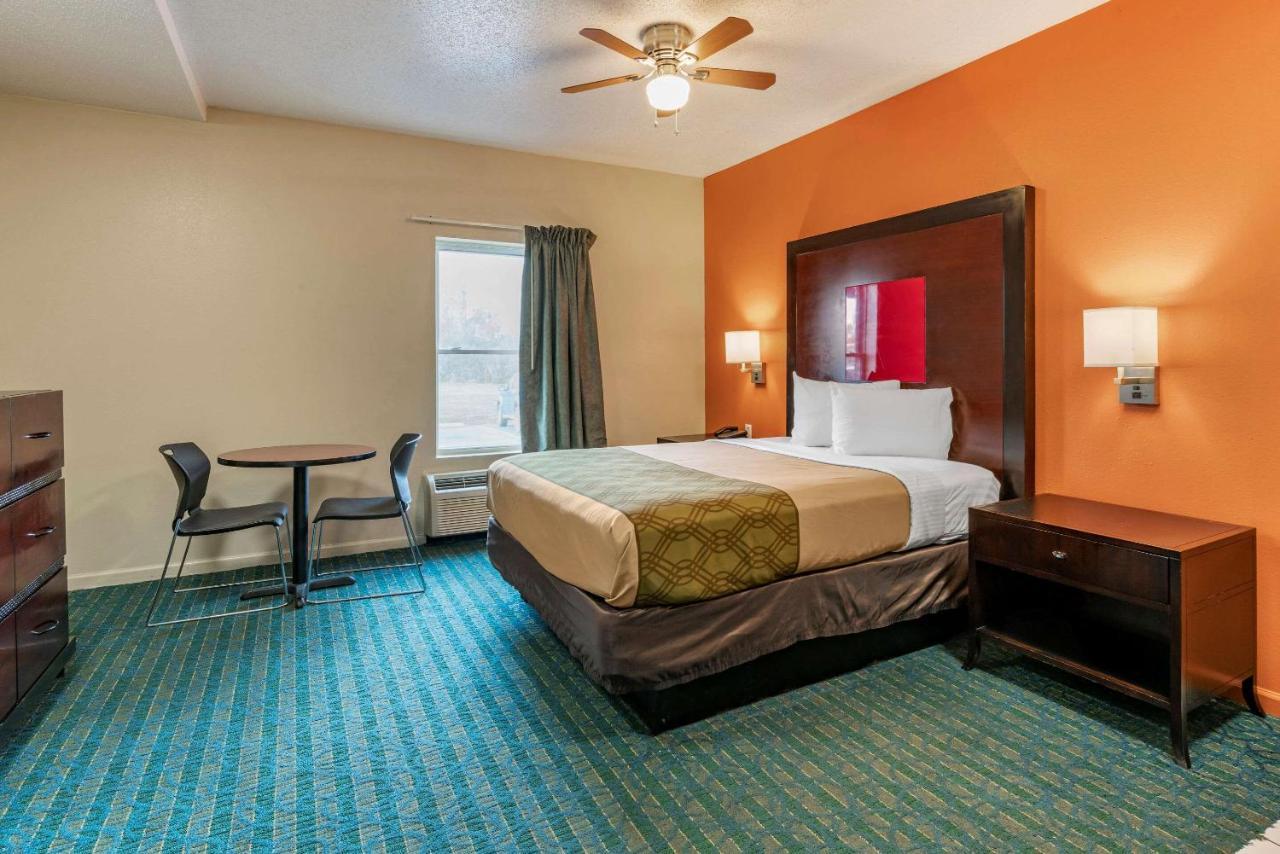 Econo Lodge Inn & Suites Granite City Eksteriør bilde