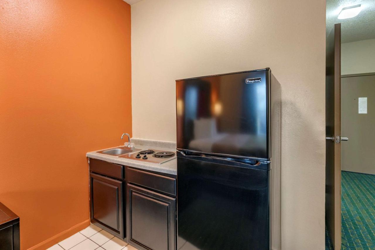 Econo Lodge Inn & Suites Granite City Eksteriør bilde