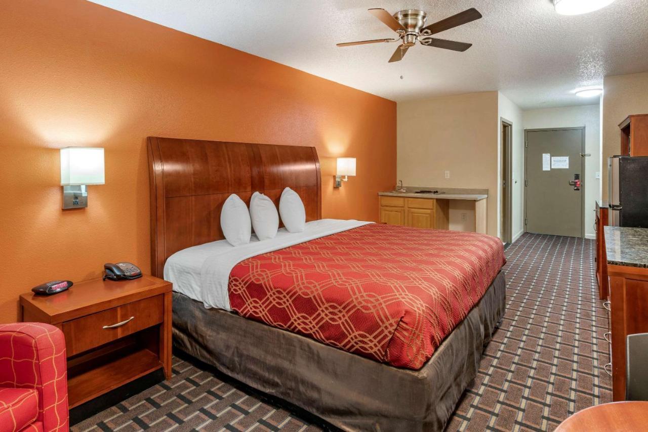Econo Lodge Inn & Suites Granite City Eksteriør bilde