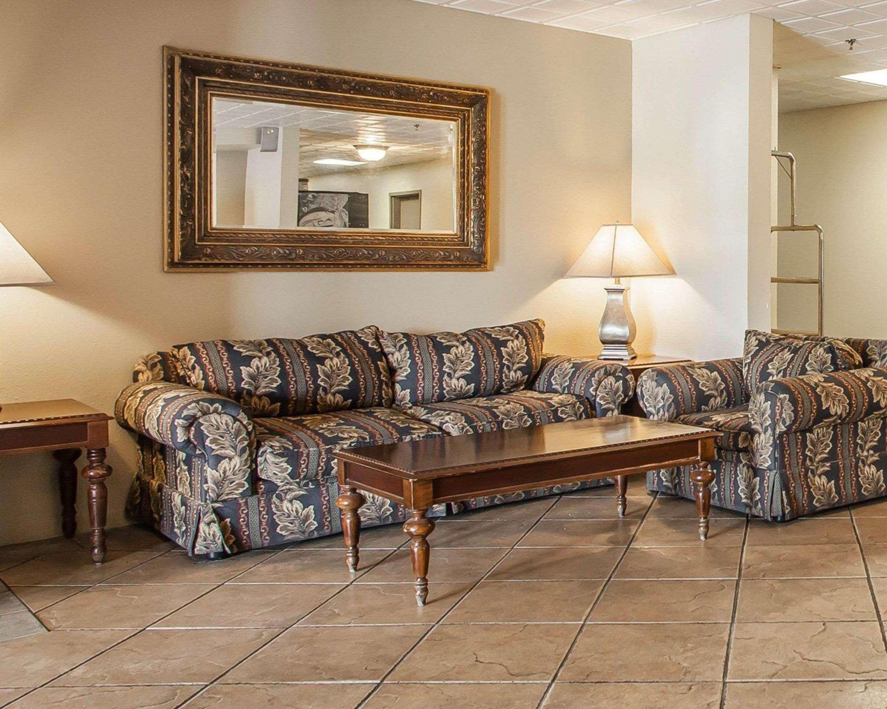 Econo Lodge Inn & Suites Granite City Eksteriør bilde