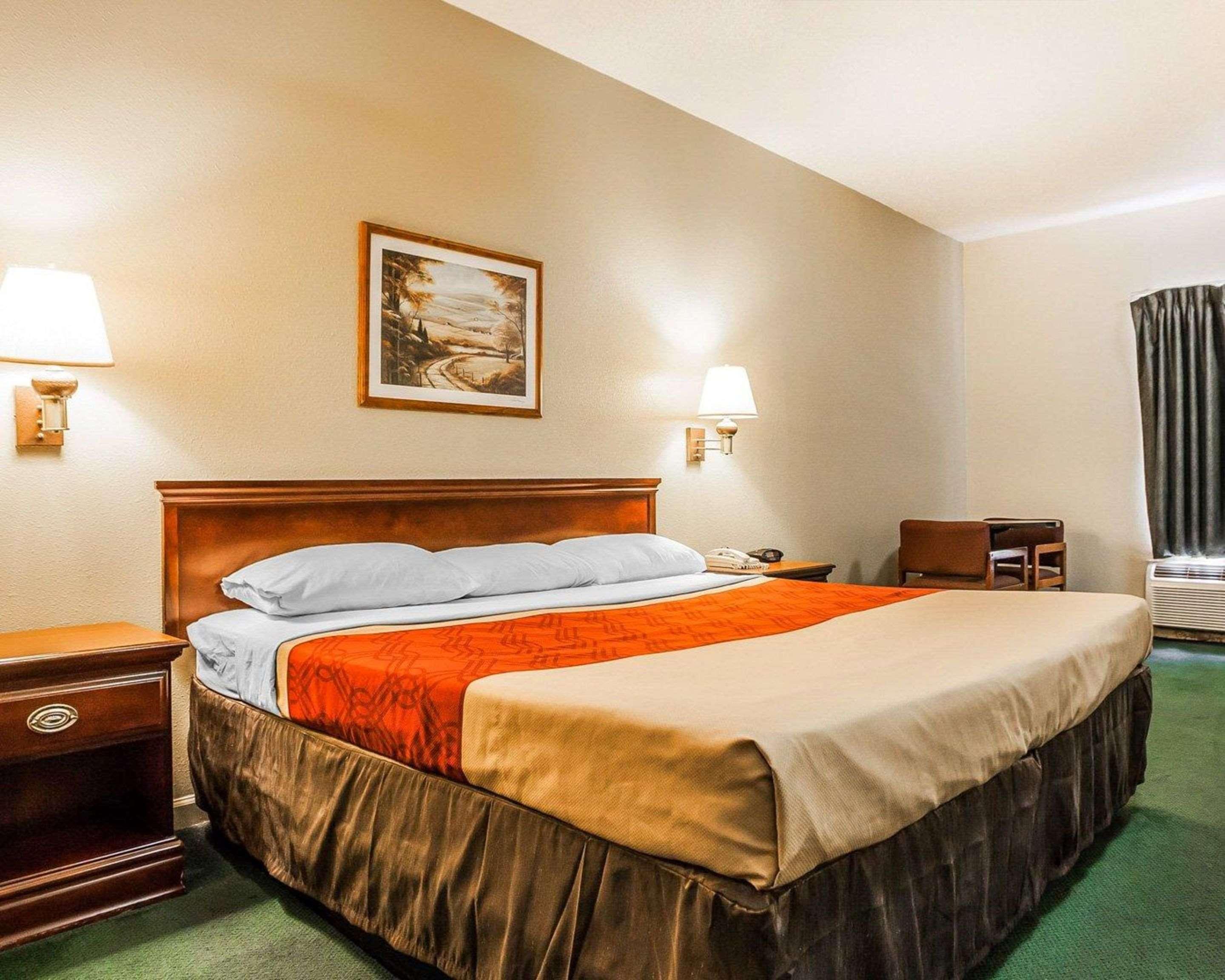 Econo Lodge Inn & Suites Granite City Eksteriør bilde