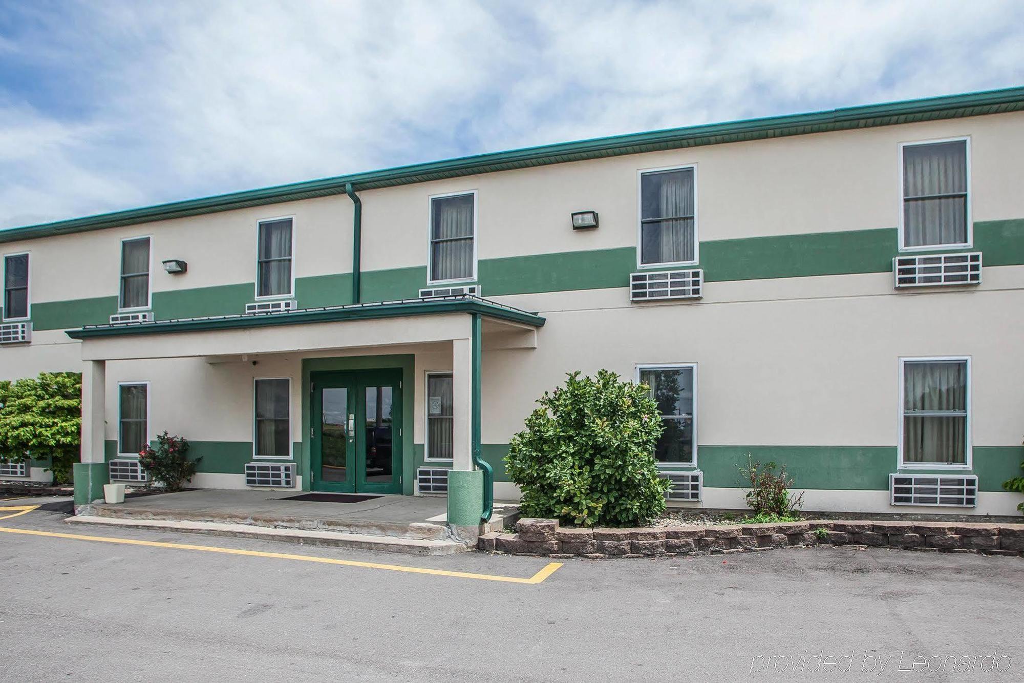 Econo Lodge Inn & Suites Granite City Eksteriør bilde