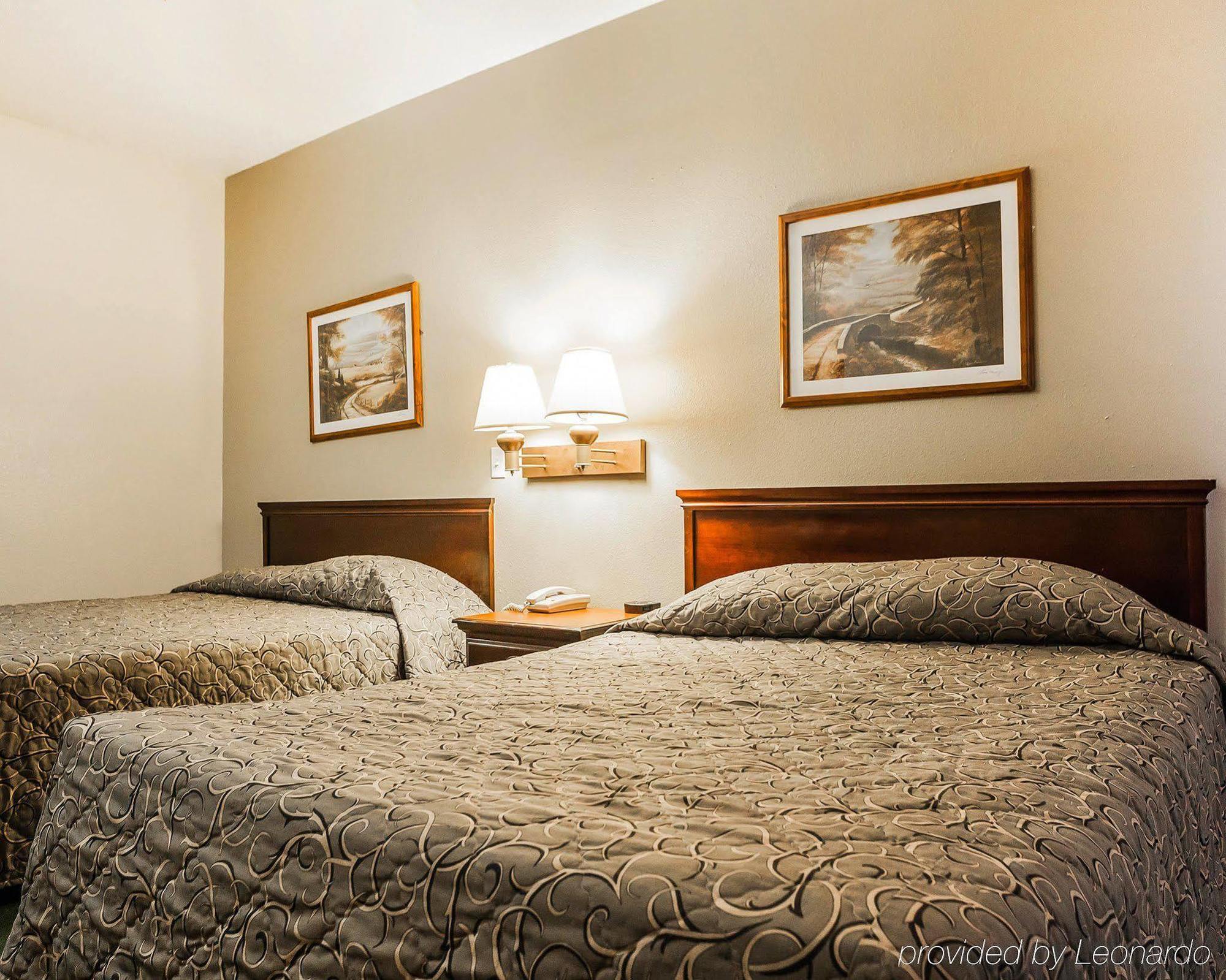 Econo Lodge Inn & Suites Granite City Eksteriør bilde